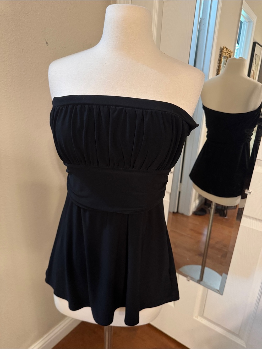 WHBM  Black Strapless Ruched Bust Top